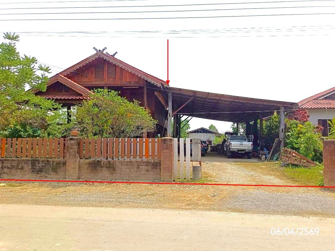 Single House in Thoeng, Chiang Rai