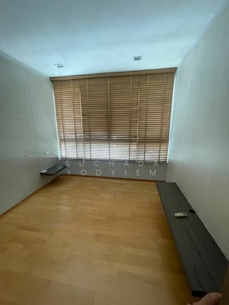 Issara @ 42 Sukhumvit, Bangkok