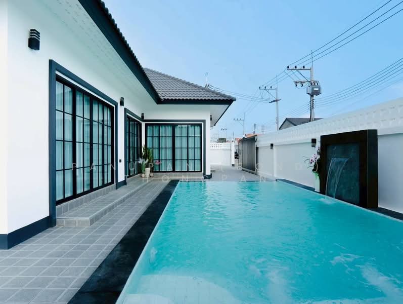Newly Built Corner Pool Villa, Chon Buri (Pattaya)