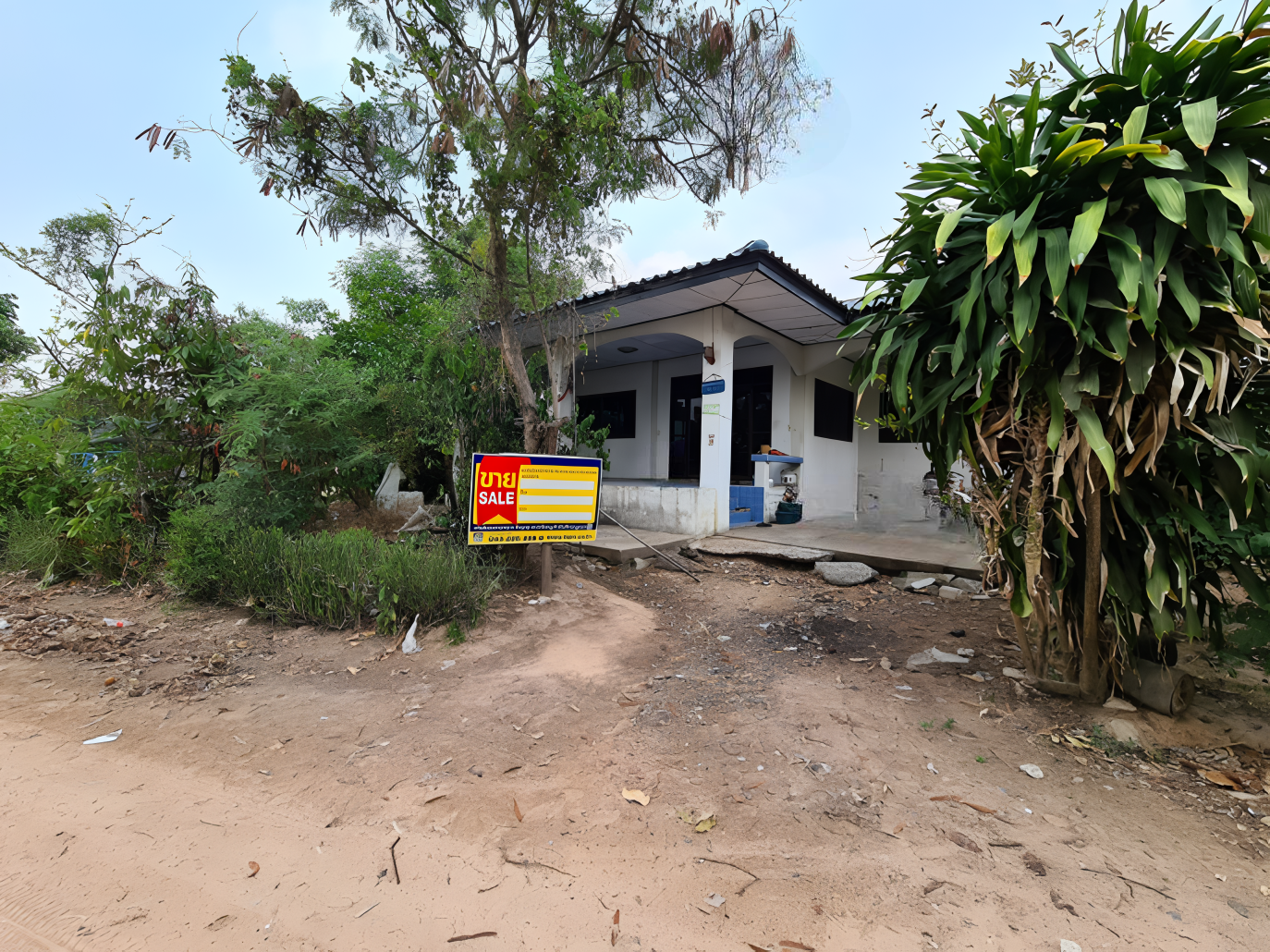 Single House in Sri Somdet, Roi Et