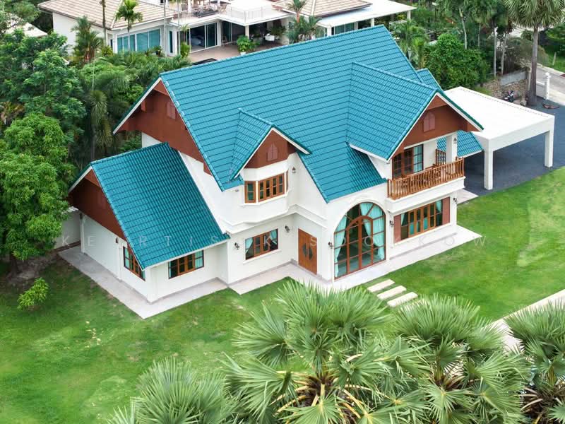 undefined, Phuket