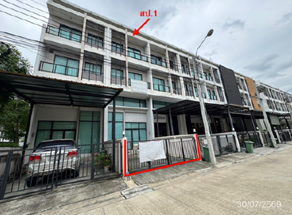 Townhouse in Phasi Charoen, Bangkok