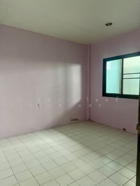Townhome for Sale – No Common Area Fees Nakpakdee Village, Chon Buri (Pattaya)
