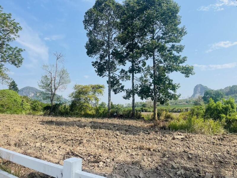 Land in Huai Yai, chon-buri