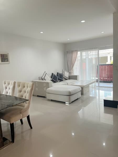 Passorn Kathu-Patong, Phuket