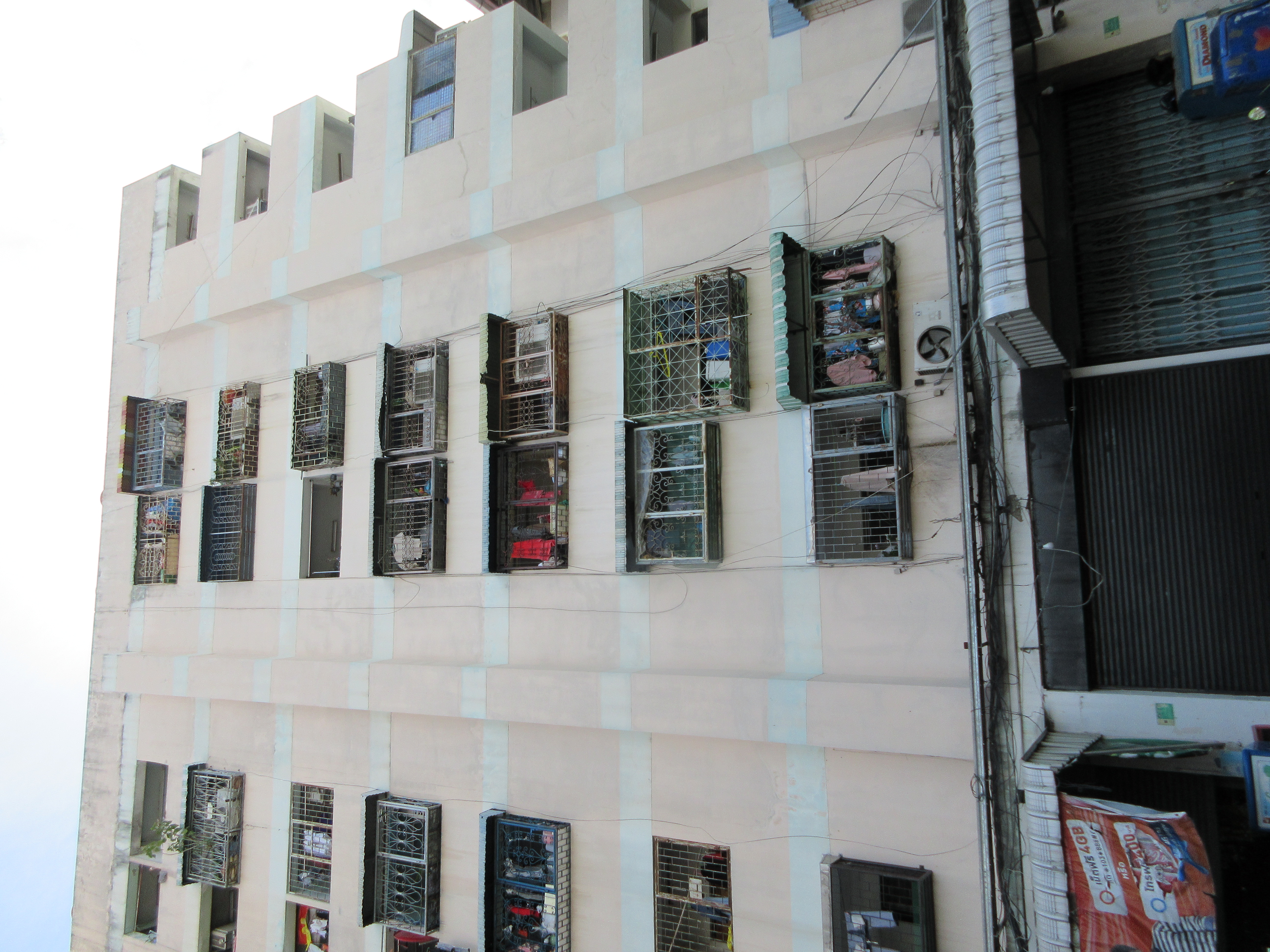 Talat Phlu Condominium