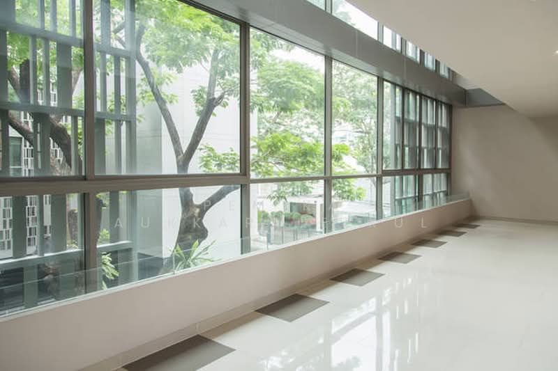 Via BOTANI, Bangkok