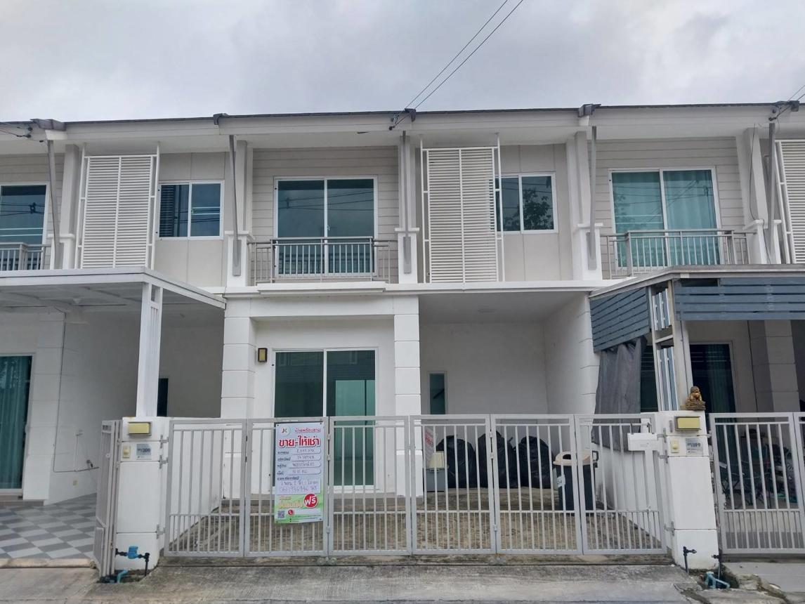Townhouse Preecha Ville 115 San Kamphaeng Chiang Mai