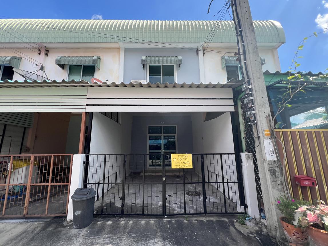 Townhouse Paveena Rojan - 3 Bedrooms Bang Pa-In Phra Nakhon Si Ayutthaya