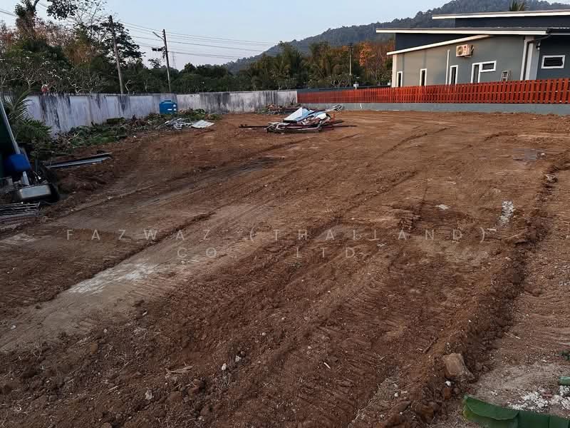 Corner Land Plot for Sale 840 sqm in Thep Krasattri Phuket Investment, Phuket