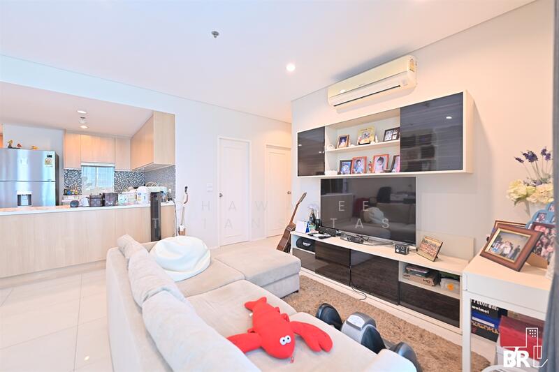 Villa Asoke, Bangkok