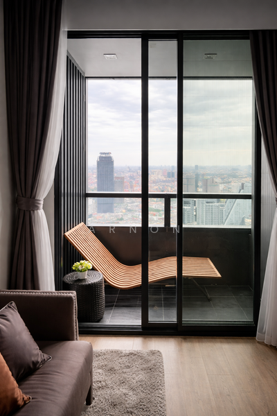 M Silom, Bangkok