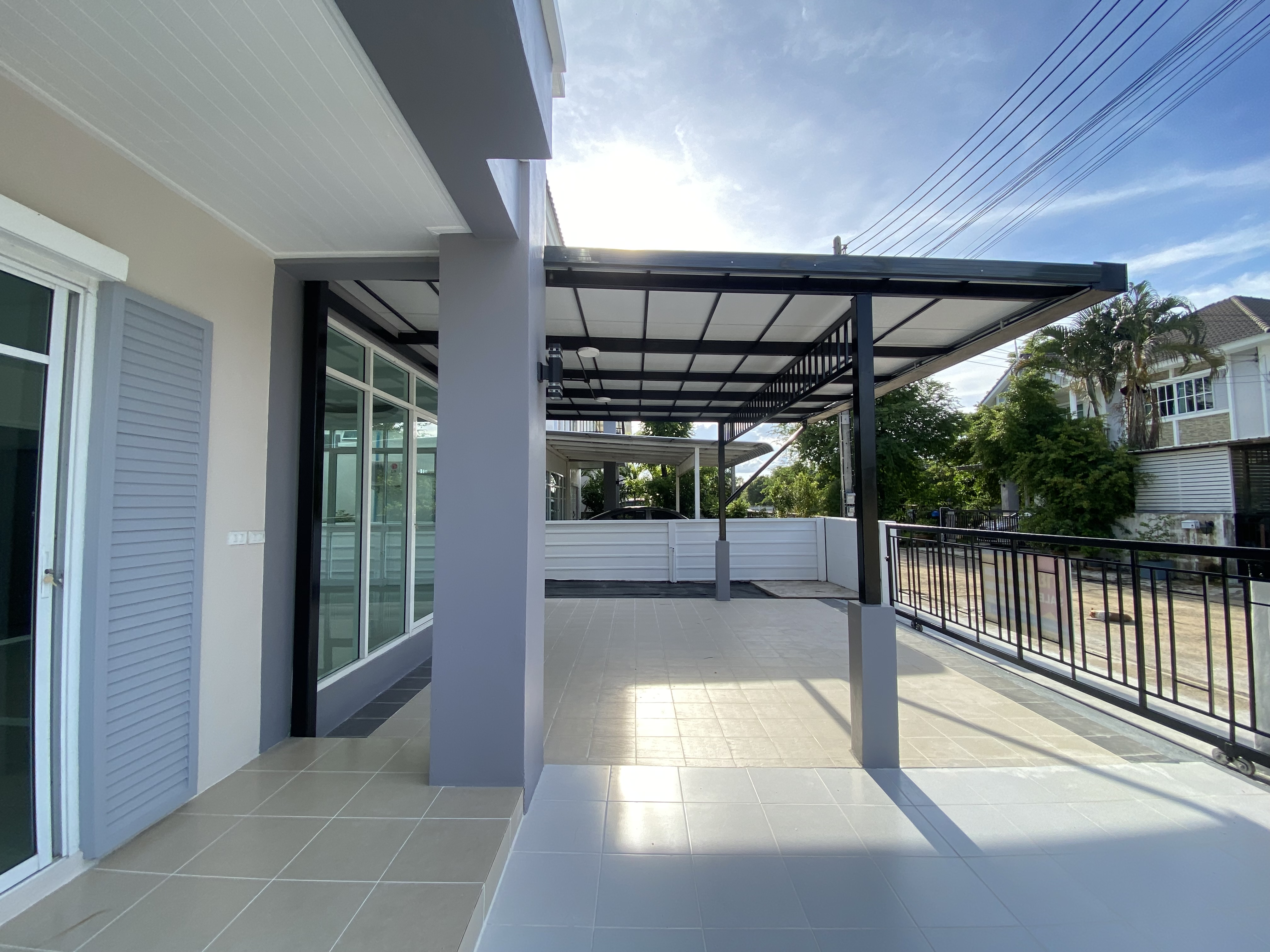 บ้านเดี่ยว โครงการเมโทรทาวน์ 2 อุบลราชธานี : ปรับปรุงใหม่