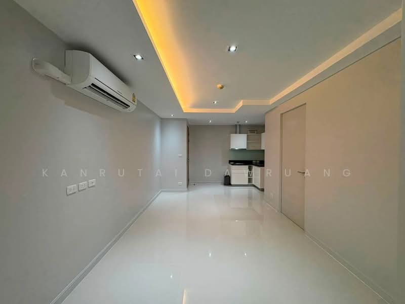 Beverly 33 by Aspira, bangkok