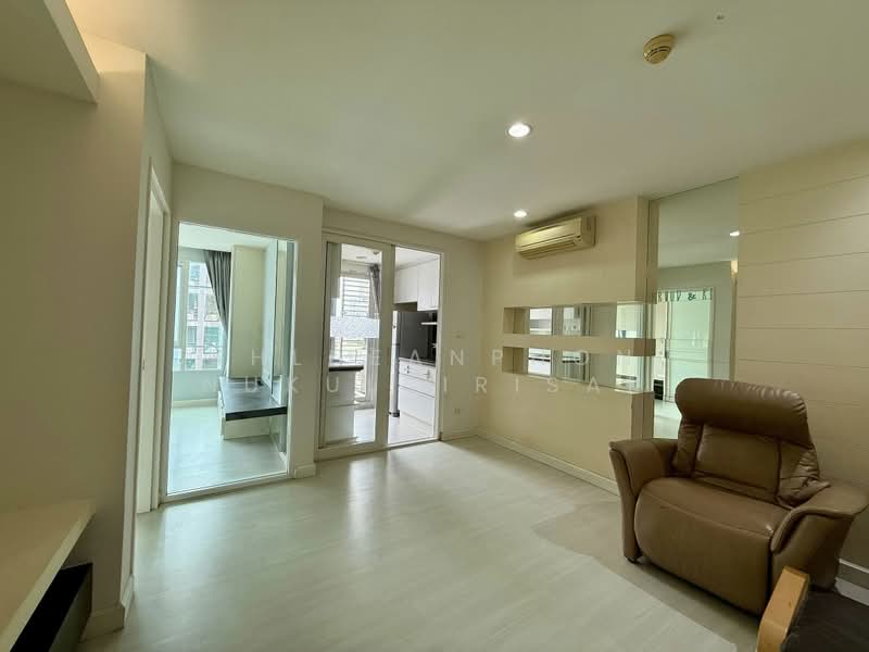 The Bangkok Sathorn-Taksin, Bangkok