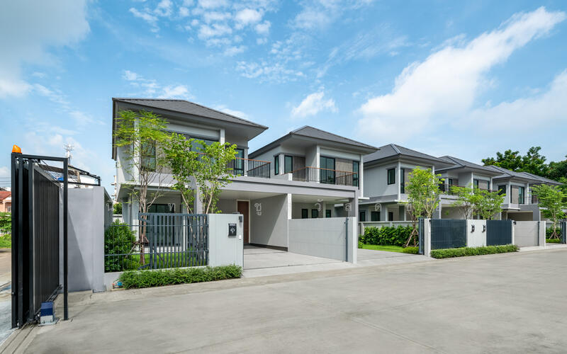 อาเรย์ เพชรเกษม 110, Bangkok