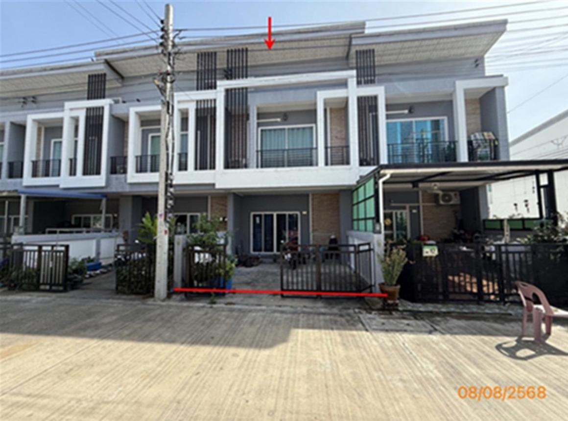Townhouse Wara Town Rattanathibet - Kanchanaphisek Bang Bua Thong Nonthaburi