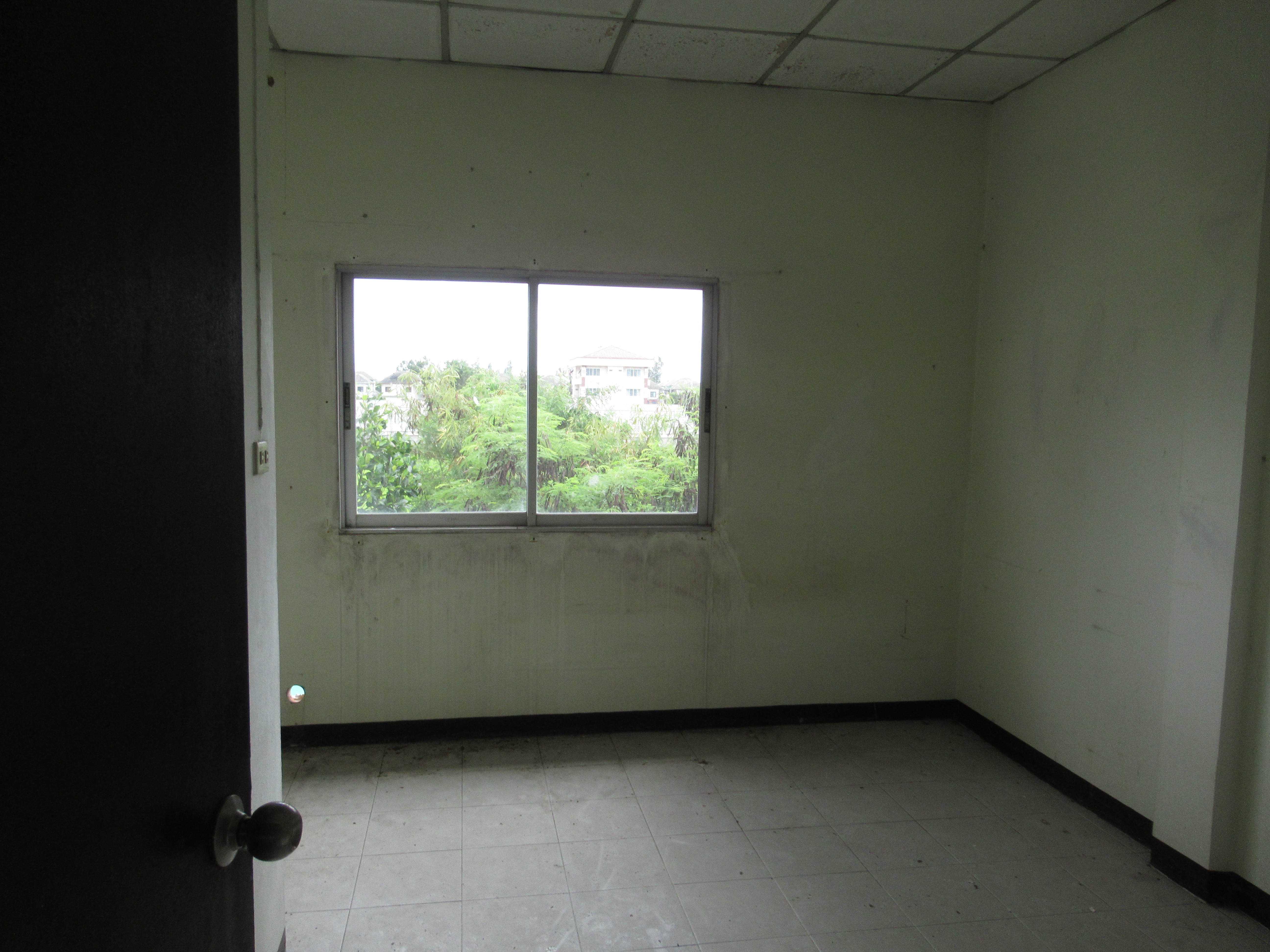 Bang Bua Thong Housing