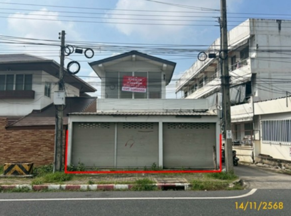 Single House in Phasi Charoen, Bangkok