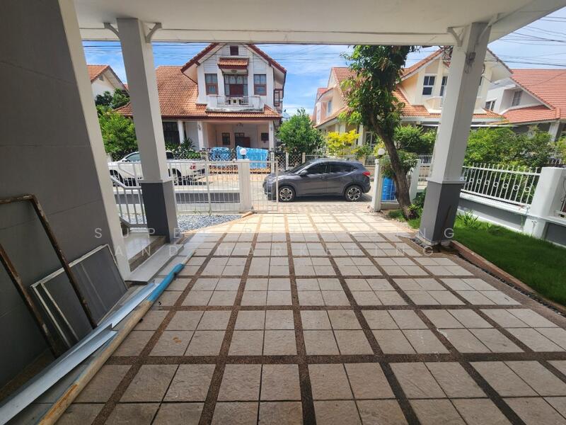 Wararak Rangsit Klong 3, Pathum Thani