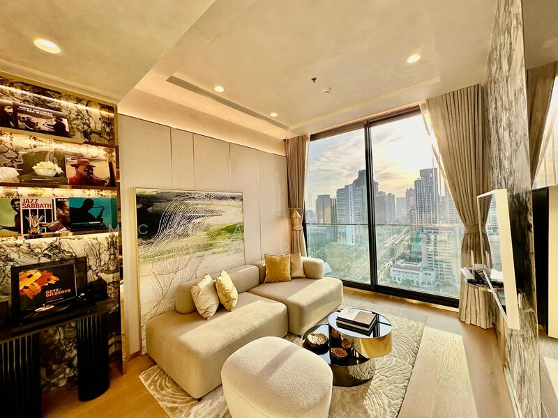 Anil Sathorn 12, Bangkok