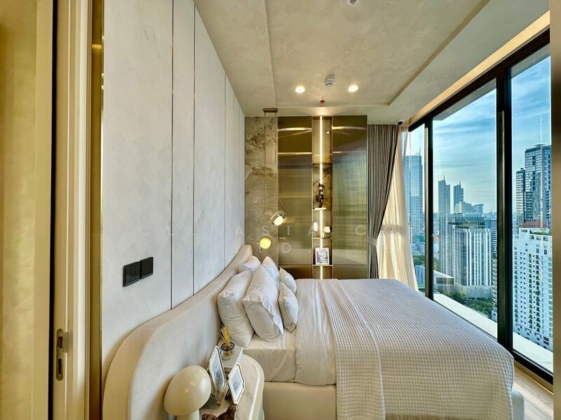 Anil Sathorn 12, Bangkok