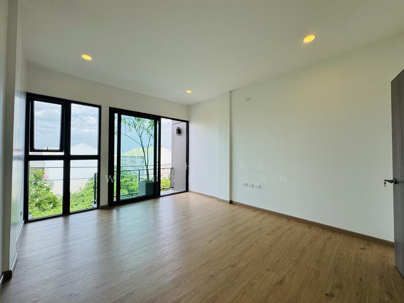 Prime Space TP96, Samut Prakan