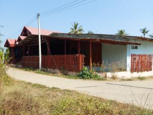 Land with Building, Saraburi, Chai Nat Province
