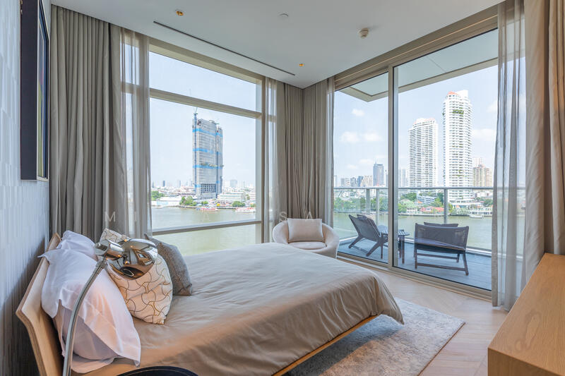 Four Seasons Private Residences, Bangkok