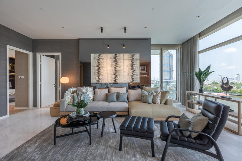 Four Seasons Private Residences, Bangkok