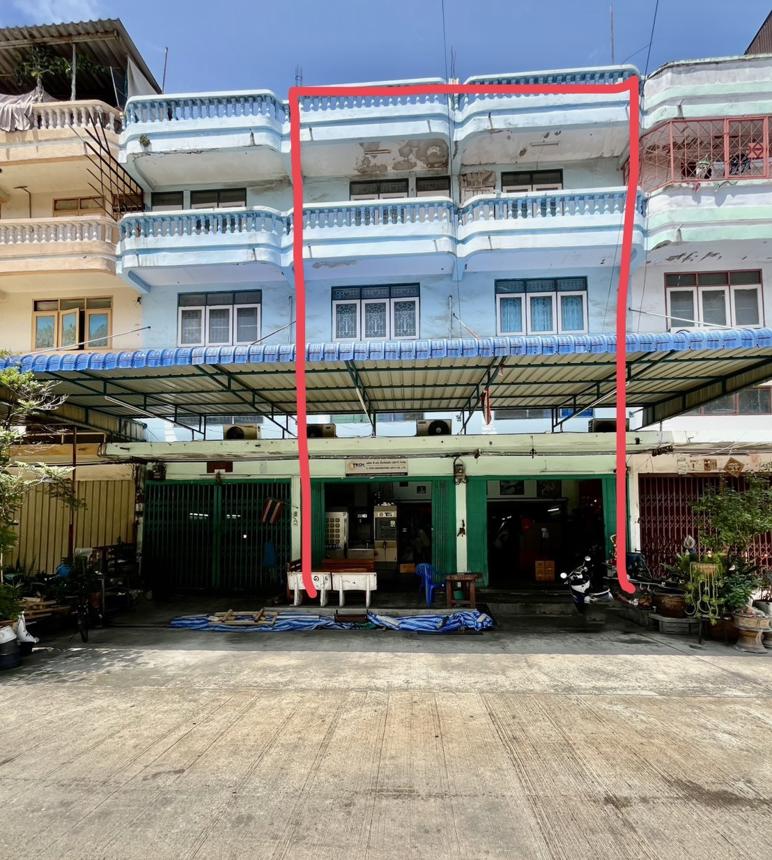 Shop House in Bang Khun Thian, Bangkok