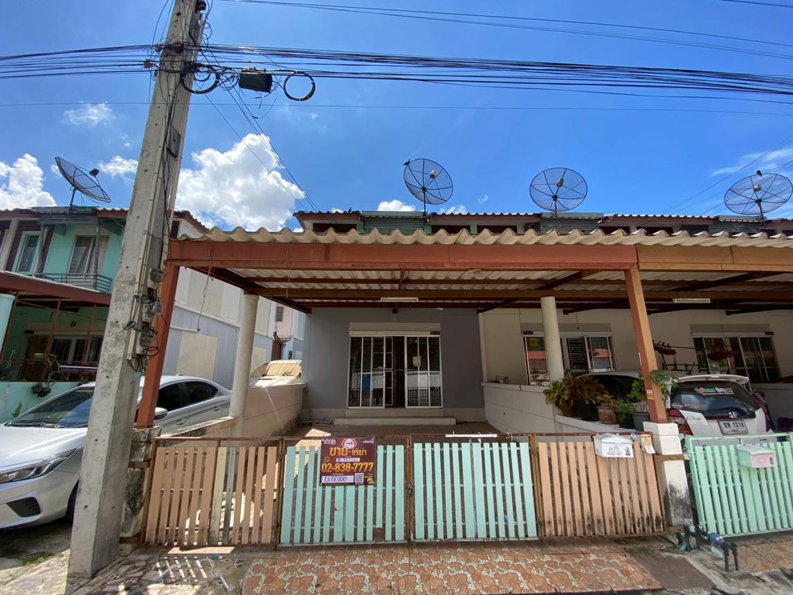 Family Townhouse in 5 Towns City, Chonburi