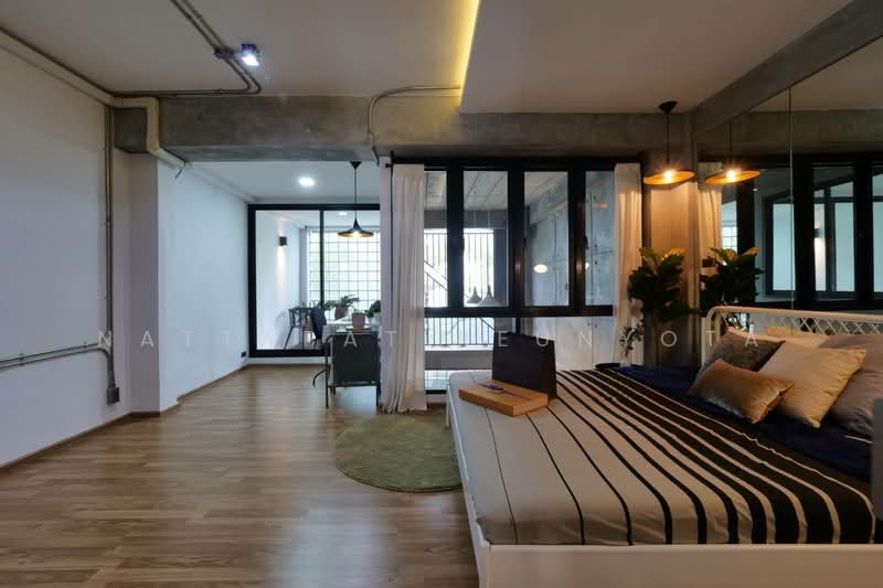 5-BR Townhouse, Bangkok