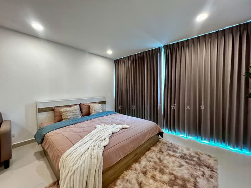 Club Royal, Chon Buri (Pattaya)