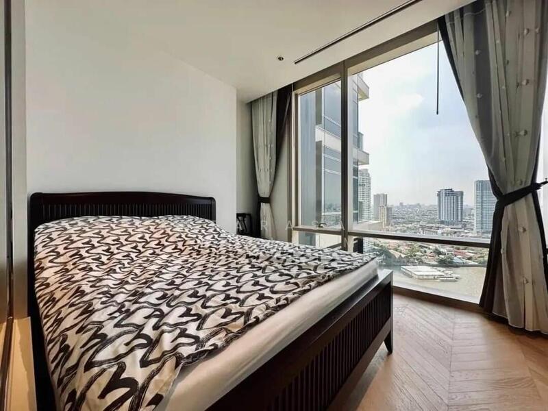 Four Seasons Private Residences, Bangkok