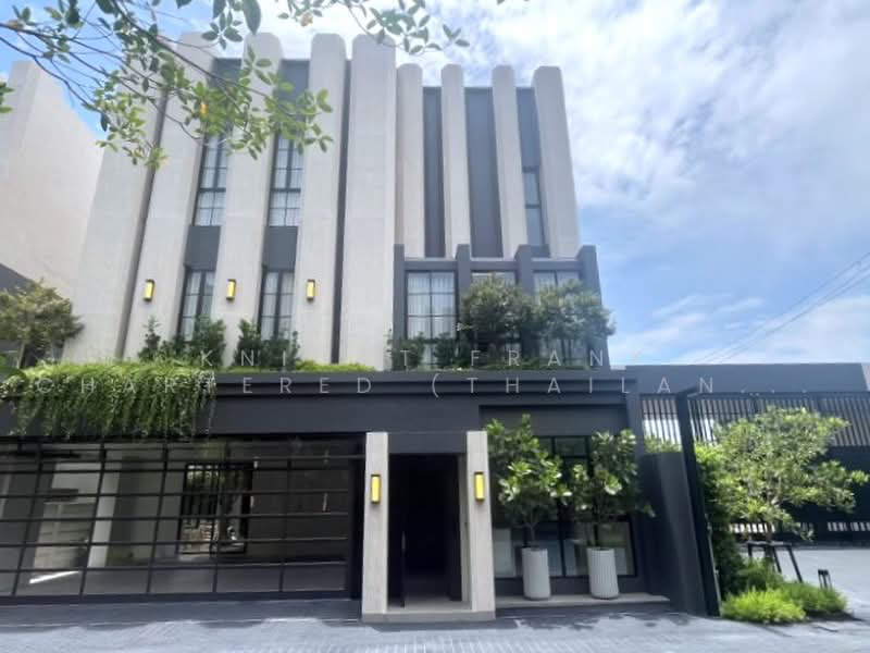 DAVEN RAMA9, Bangkok