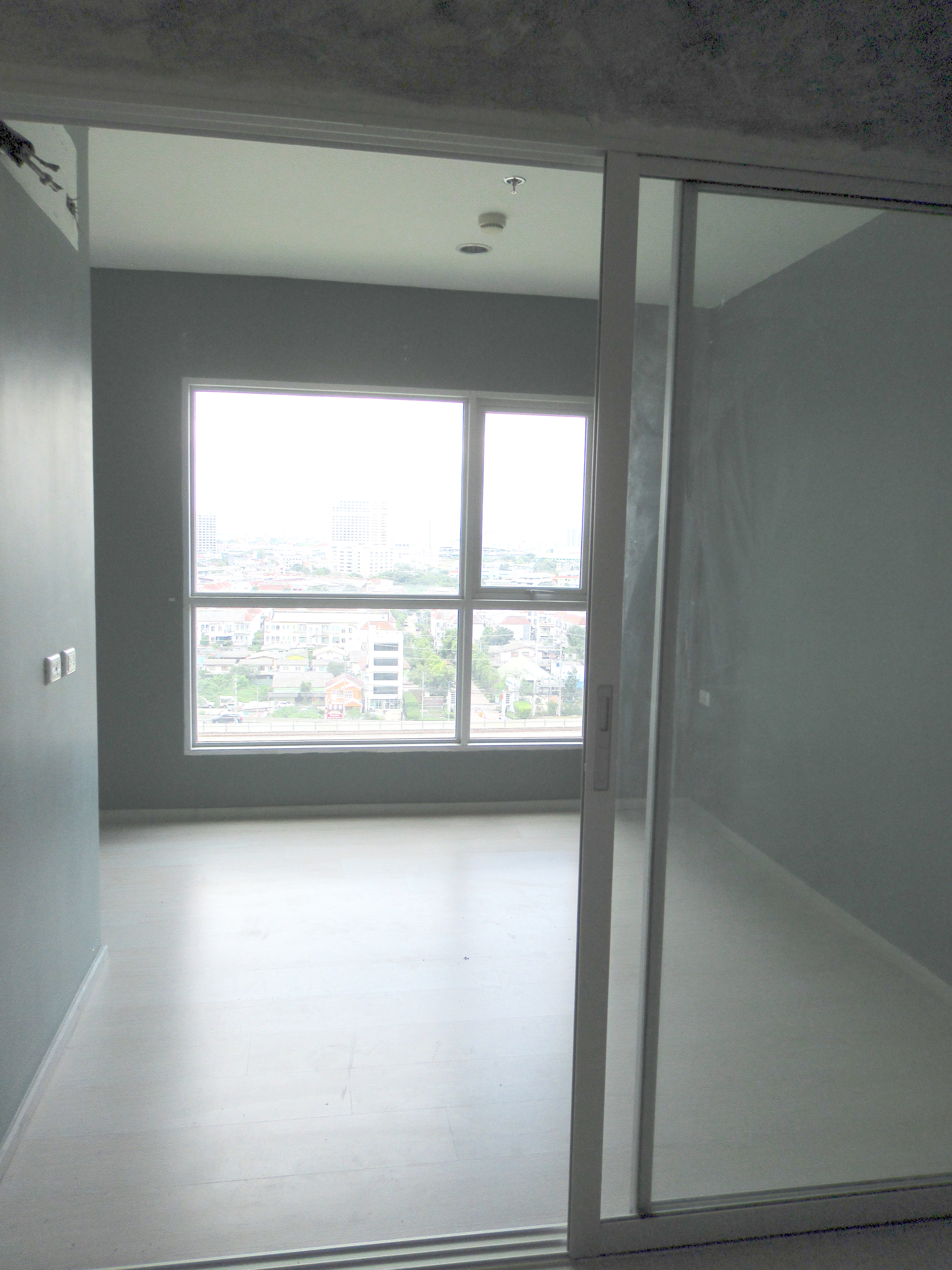 Aspire Sathorn – Taksin Timber Zone