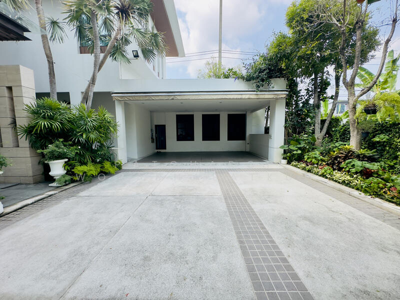 Navatanee Residence, Bangkok