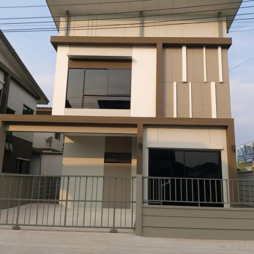 Single-detached house at The Rhythm Chaiyaphruek, Tai Nong Nok Ring Road, Nonthaburi.