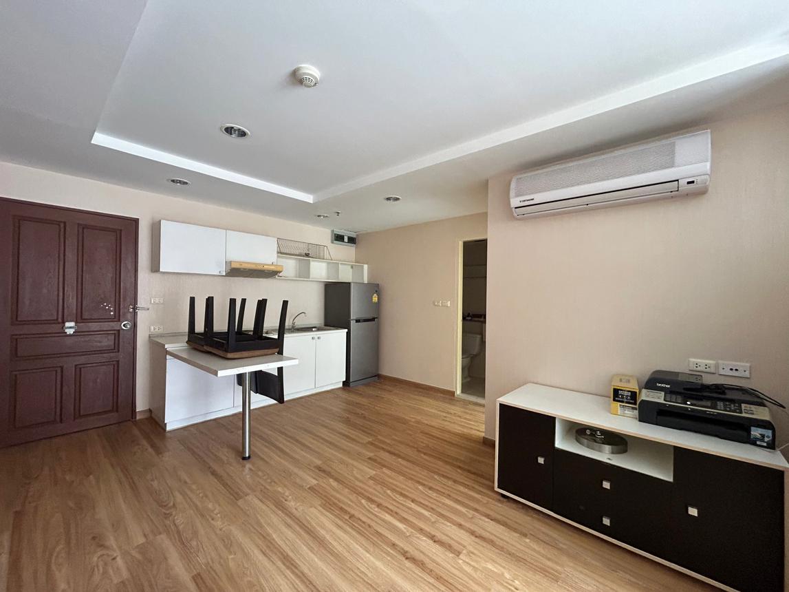 คอนโดมิเนียม รีสอร์ทต้า เย็นอากาศ ยานนาวา กรุงเทพมหานคร