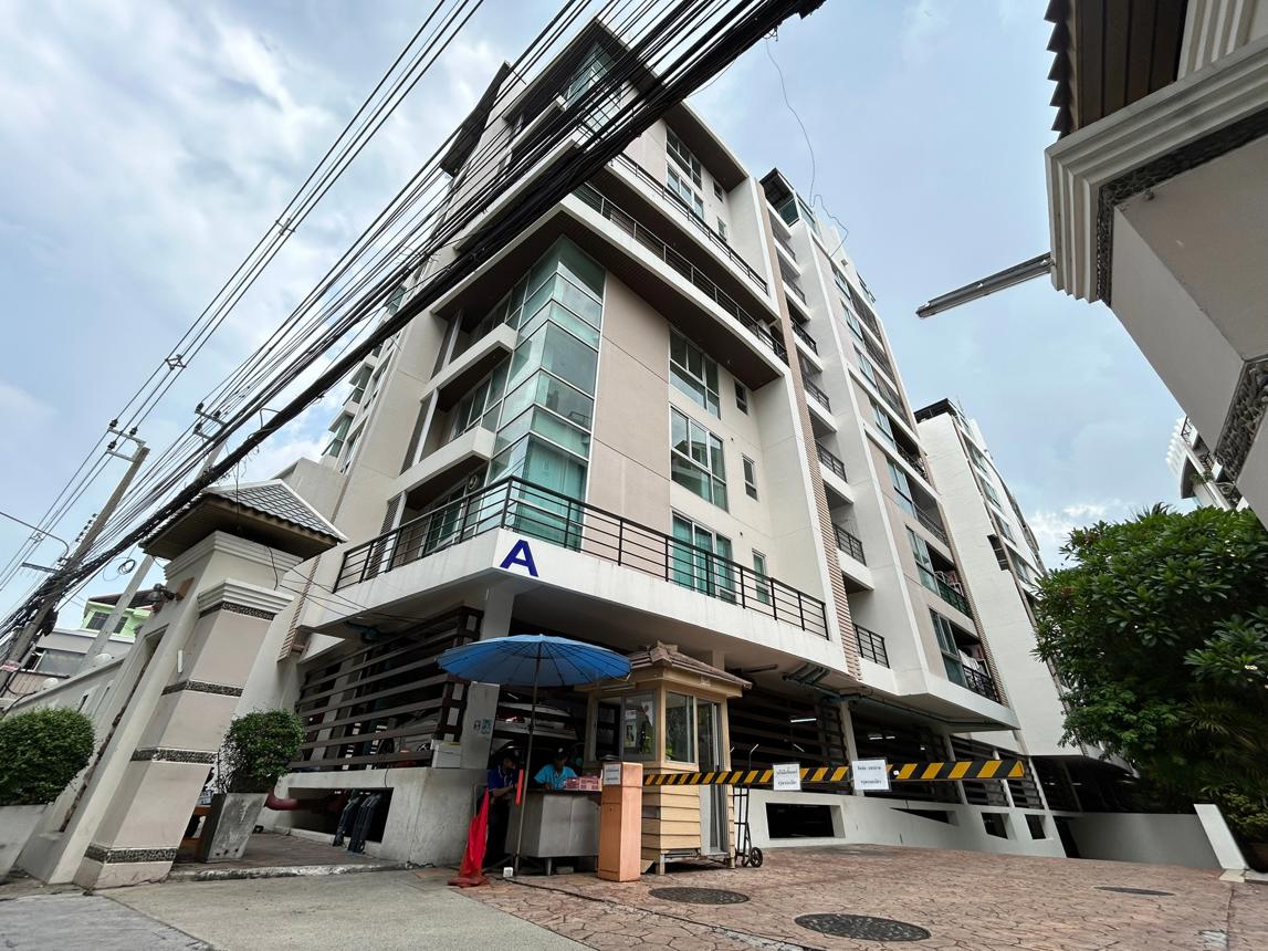 Condominium Resortta Yan Nawa Bangkok