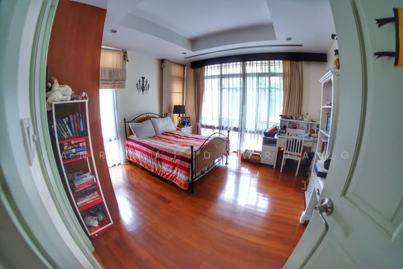 Baan Sansiri Sukhumvit 67, Bangkok