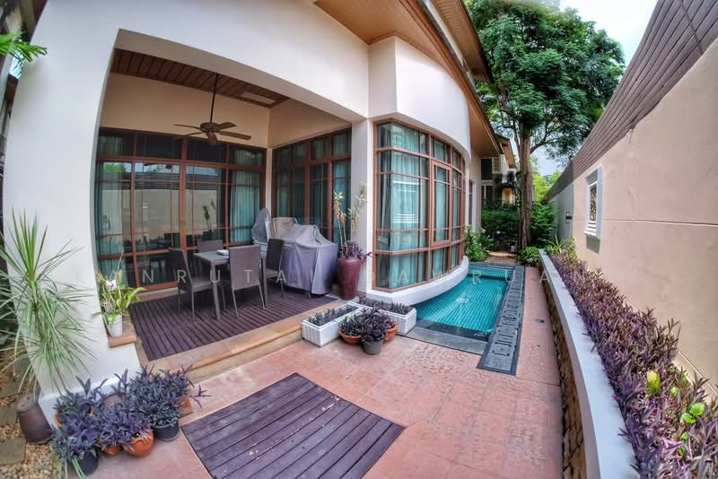 Baan Sansiri Sukhumvit 67, Bangkok