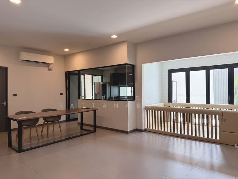 VIVE Bangna KM.7, Samut Prakan