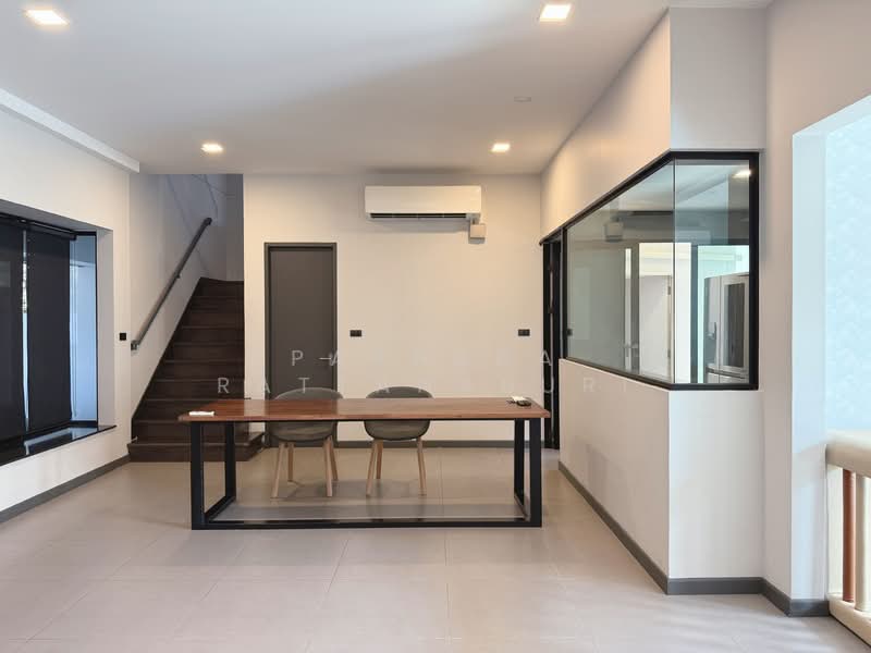 VIVE Bangna KM.7, Samut Prakan