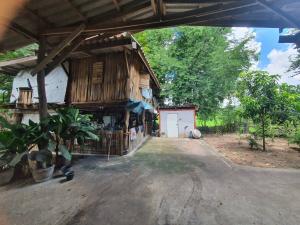 ที่ดินพร้อมสิ่งปลูกสร้าง เมืองยโสธร จังหวัดยโสธร