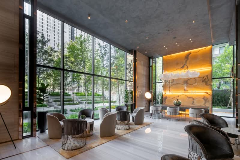 Celes Asoke, Bangkok