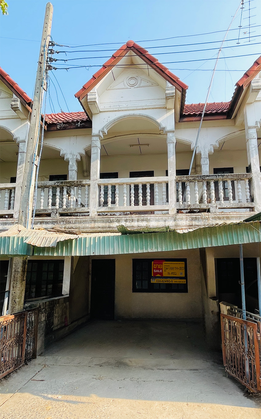 Townhouse project in Inburi New City, Singburi