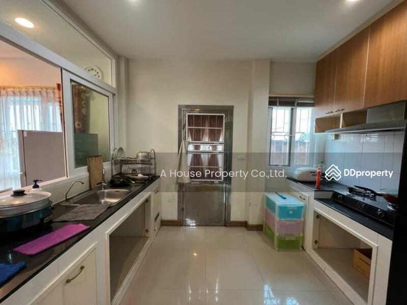 หมู่บ้านคาซ่า รีเจนท์ ศรีราชา ชลบุรี, Chon Buri (Pattaya)