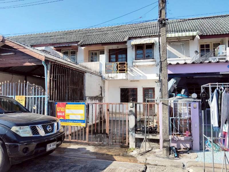 Townhouse project Chai Dicha House Lam Luk Ka